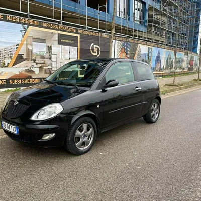 Lancia Ypsilon