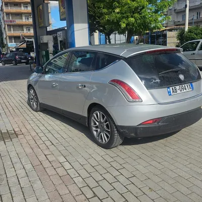 Lancia Delta 2010