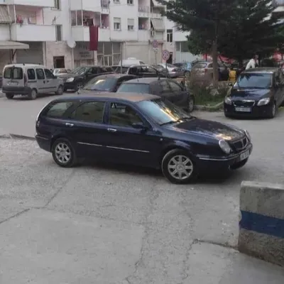 Lancia Lybra