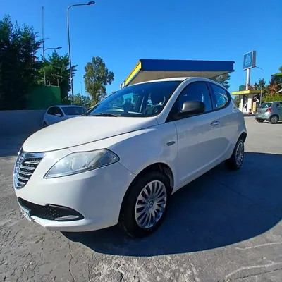 Lancia Ypsilon 2014