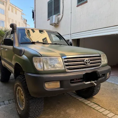 Toyota Land Cruiser