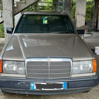 Mercedes-Benz W124