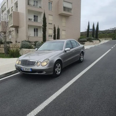 Mercedes-Benz E-class 2003 në shitje