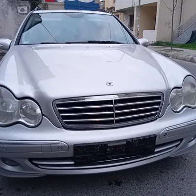 Mercedes-Benz C-class 2004 në shitje