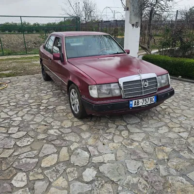 Mercedes-Benz W124
