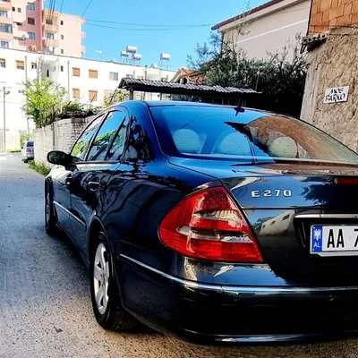 Mercedes-Benz E-class 2004 në shitje