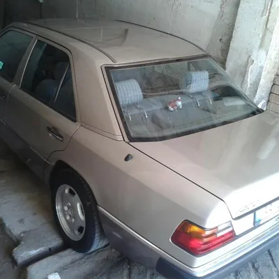 Mercedes-Benz E-class 1990 në shitje