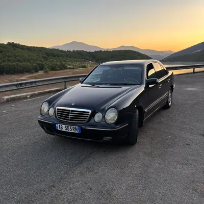Mercedes-Benz E-class 2000 në shitje