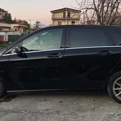Mercedes-Benz B-class 2013 në shitje