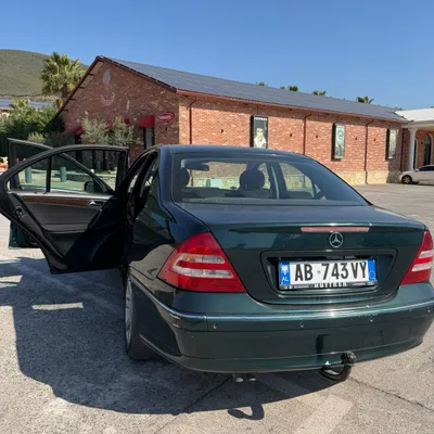 Mercedes-Benz C-class 2004 në shitje