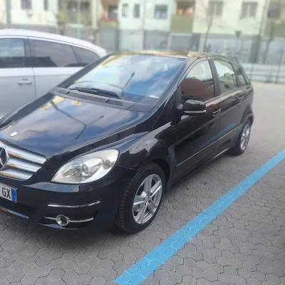 Mercedes-Benz B-class 2010 në shitje