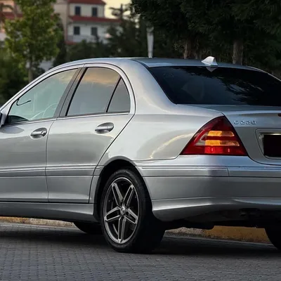 Mercedes-Benz C-class 2006 në shitje