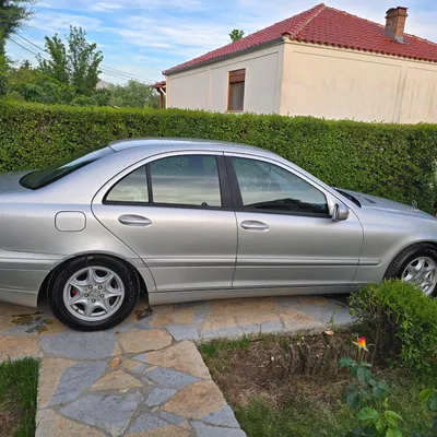Mercedes-Benz C-class 2004 në shitje