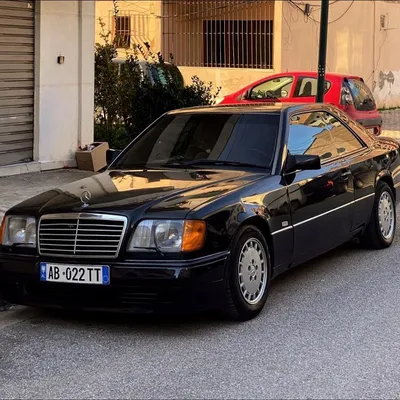 Mercedes-Benz W124
