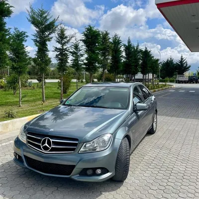 Mercedes-Benz C-class 2012 në shitje