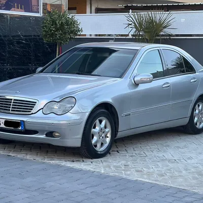 Mercedes-Benz C-class 2001 në shitje