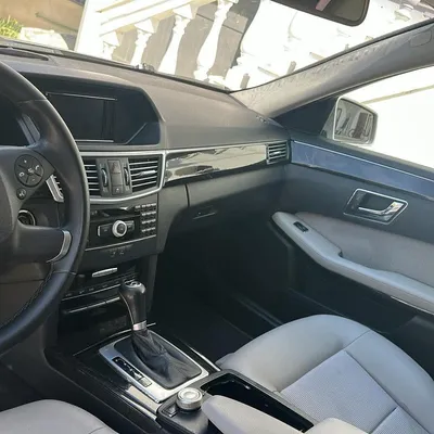 Mercedes-Benz E-class 2009 në shitje