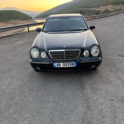 Mercedes-Benz E-class 2000 në shitje