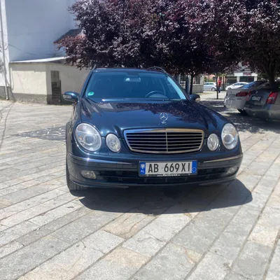 Mercedes-Benz E-class 2003 në shitje