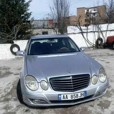 Mercedes-Benz E-class 2003 në shitje