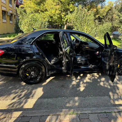Mercedes-Benz E-class 2009 në shitje