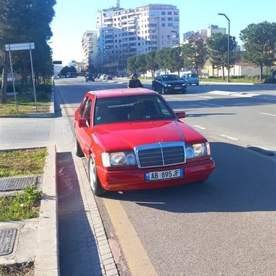 Mercedes-Benz W124