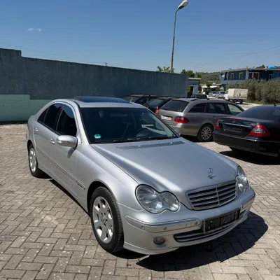 Mercedes-Benz C-class 2004 në shitje