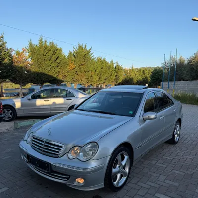 Mercedes-Benz C-class 2004 në shitje