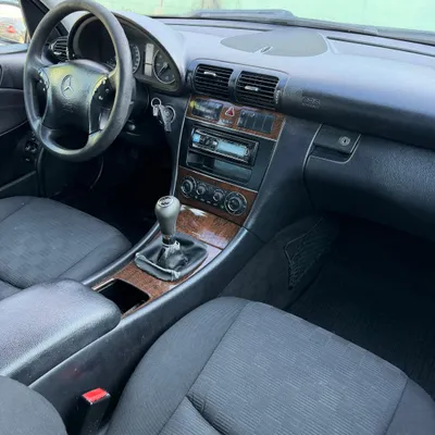 Mercedes-Benz C-class 2005