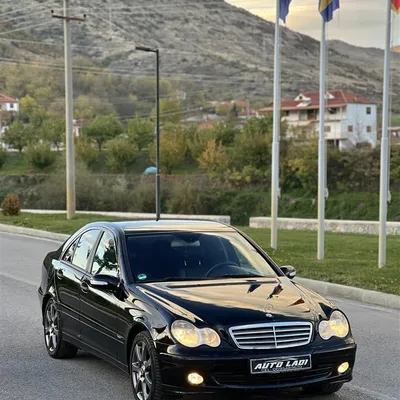 Mercedes-Benz C-class 2004 në shitje