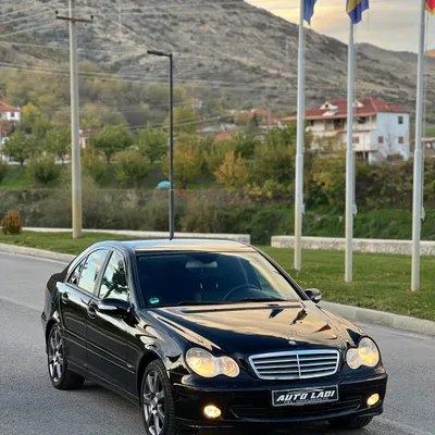 Mercedes-Benz C-class 2004 në shitje