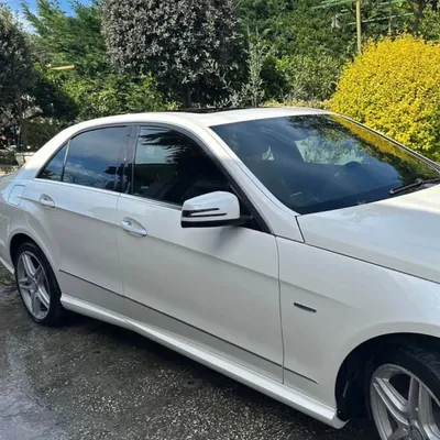 Mercedes-Benz E-class 2012 në shitje