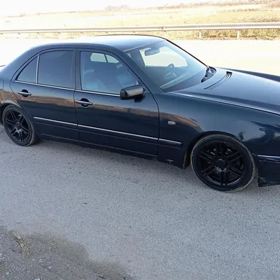 Mercedes-Benz E-class 2000 në shitje