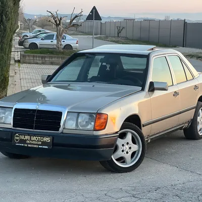 Mercedes-Benz W124