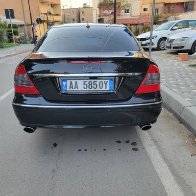 Mercedes-Benz E-class 2002 në shitje