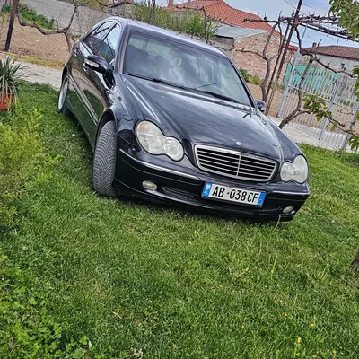 Mercedes-Benz C-class 2004 në shitje