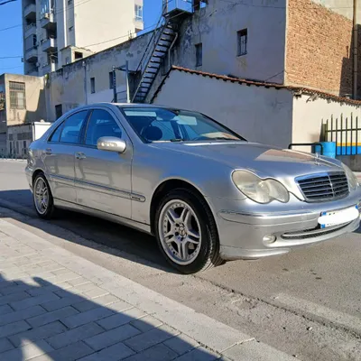 Mercedes-Benz C-class 2001 në shitje
