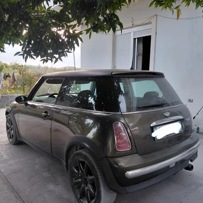Mini Hatch 2003