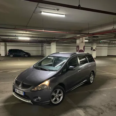 Mitsubishi Grandis