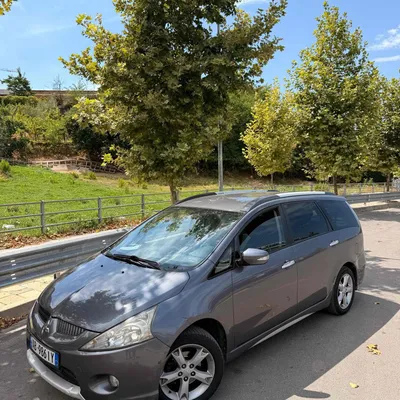 Mitsubishi Grandis 2009