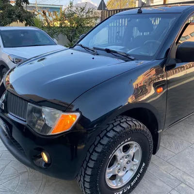 Mitsubishi L200