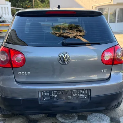 Volkswagen Golf 2008 në shitje