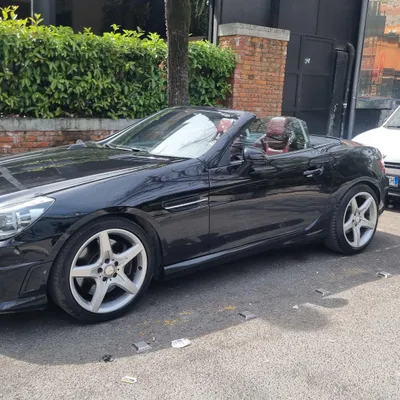 Mercedes-Benz SLK 2013 në shitje