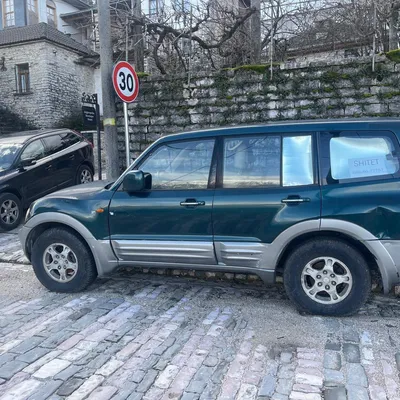 Mitsubishi Pajero 2001 në shitje