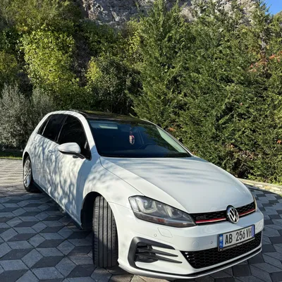 Volkswagen Golf 2014 në shitje