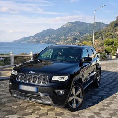 Jeep Grand Cherokee 2016 në shitje