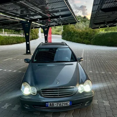 Mercedes-Benz C-class 2004 në shitje