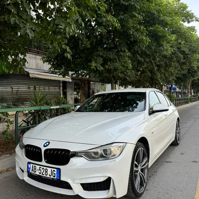 BMW 3 Series 2013 në shitje