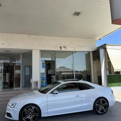 Audi RS5 2013 në shitje