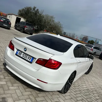 BMW 5 Series 2011 në shitje